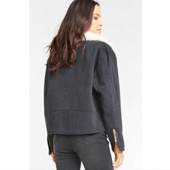 🎯NWOT Show Me Your Mumu Karson Denim Jacket Black Size XS - Picture 4 of 16